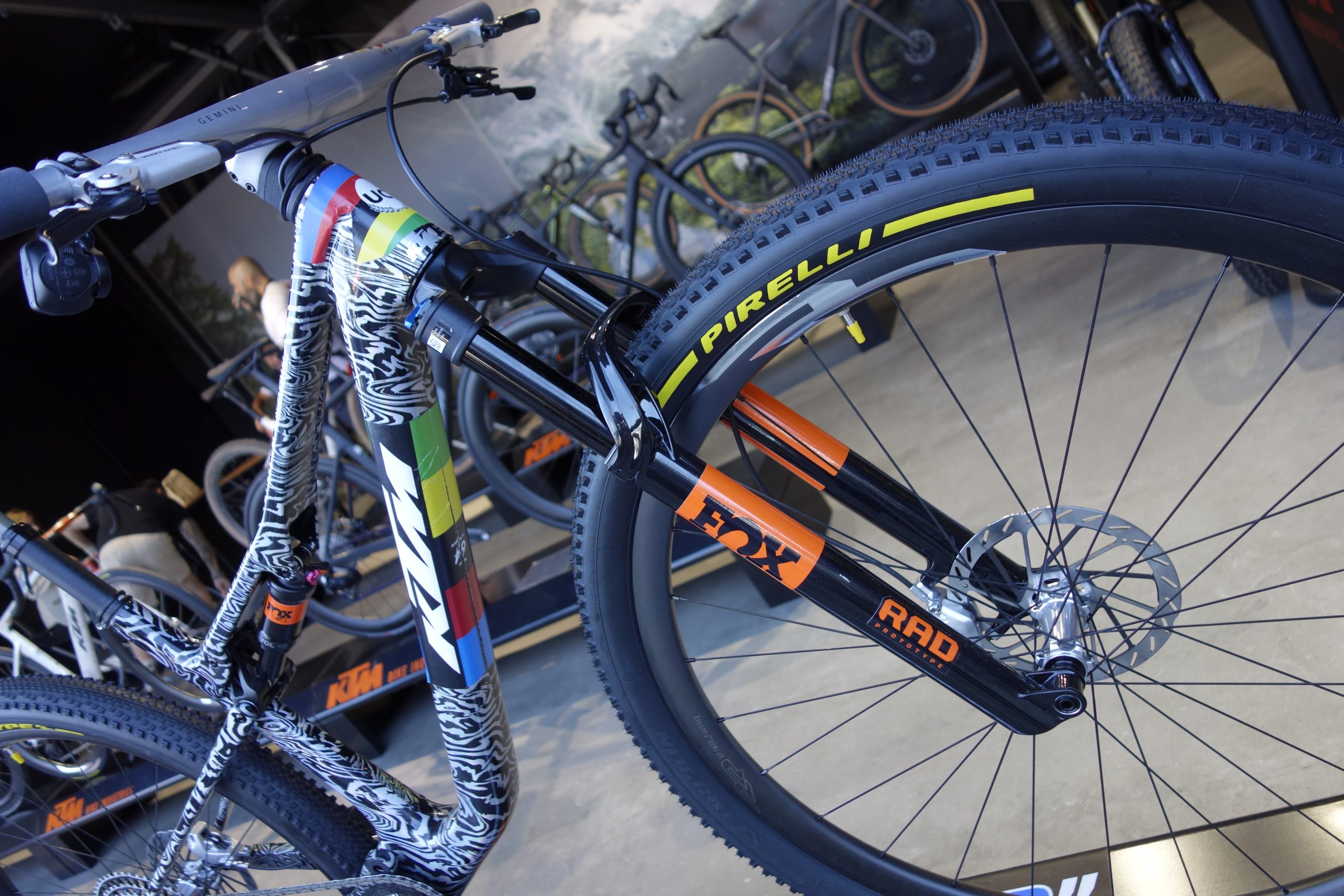 Fox RAD 32in fork