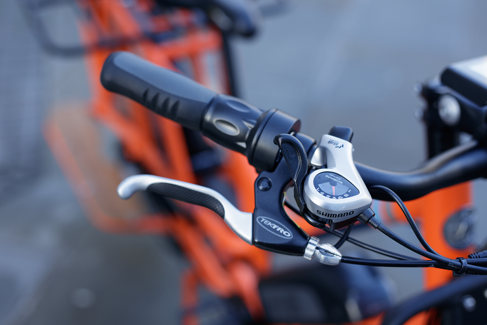 Rad Power RadWagon 02 Shimano thumb shifter alongside brake lever on Rad Power RadWagon electric cargo bike