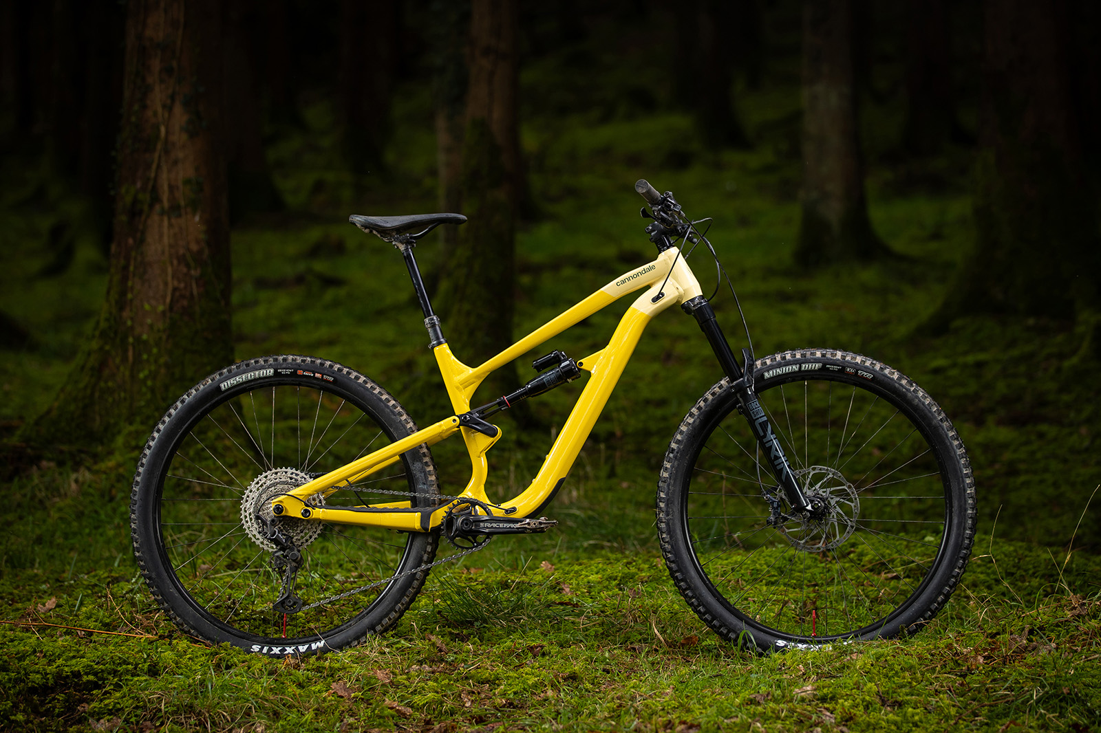 Pack shot of the Cannondale Habit LT 2 full suspension mountain bike