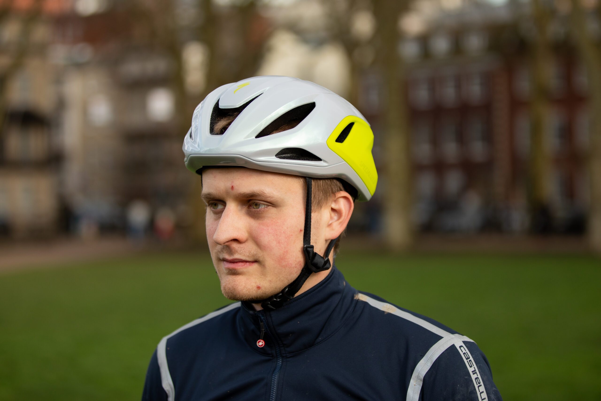 Oscar Huckle modelling Specialized Propero 4 helmet