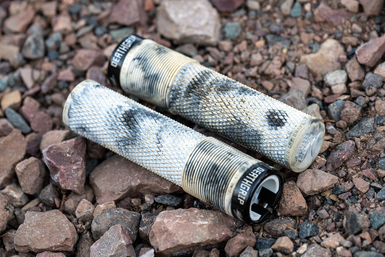 DMR Death Grip - handlebar grip for mountain bikes