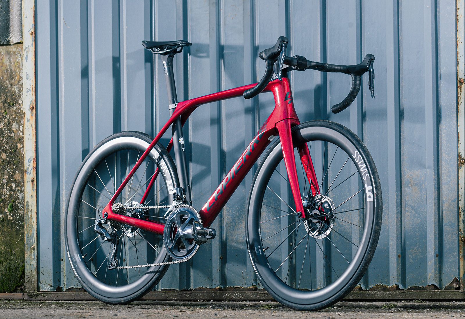 Pack shot of the Lapierre Aircode DRS 8.0 road bike