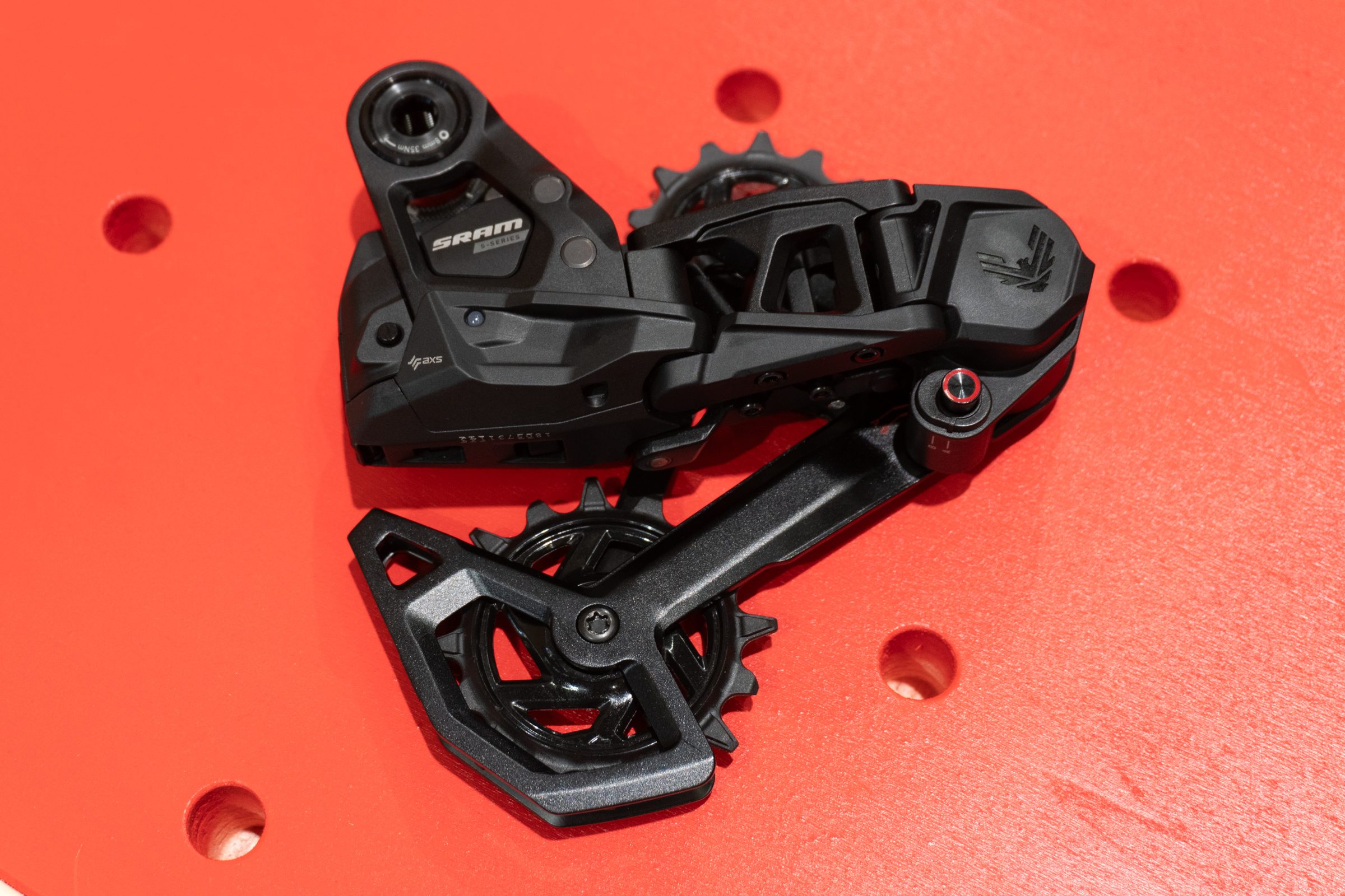 SRAM S1000 derailleur
