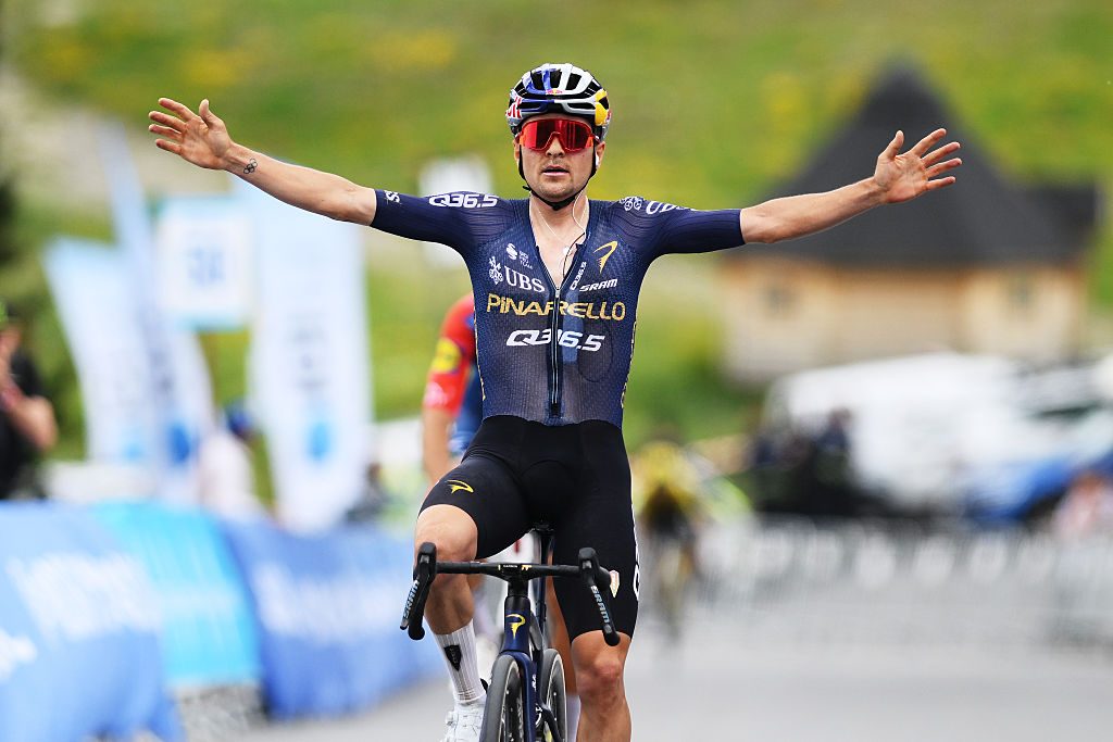 Tom Pidcock winning the Andorra MoraBanc Classica