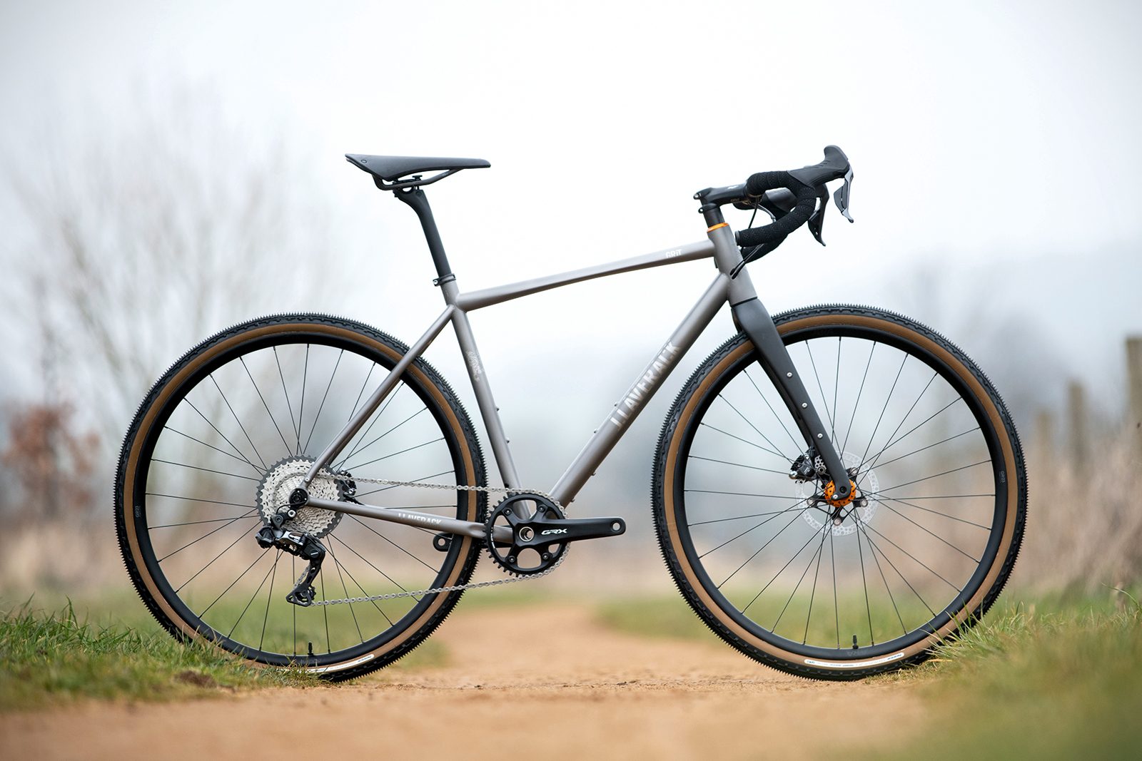 Pack shot of the J Laverack GRiT gravel bike