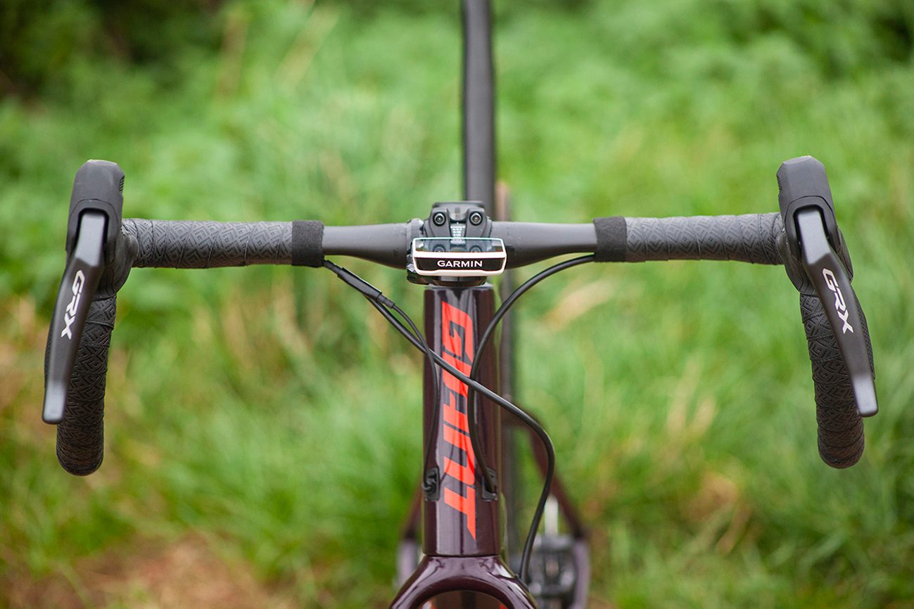 XR D-Fuse bar on the Giant Revolt Advanced gravel bike