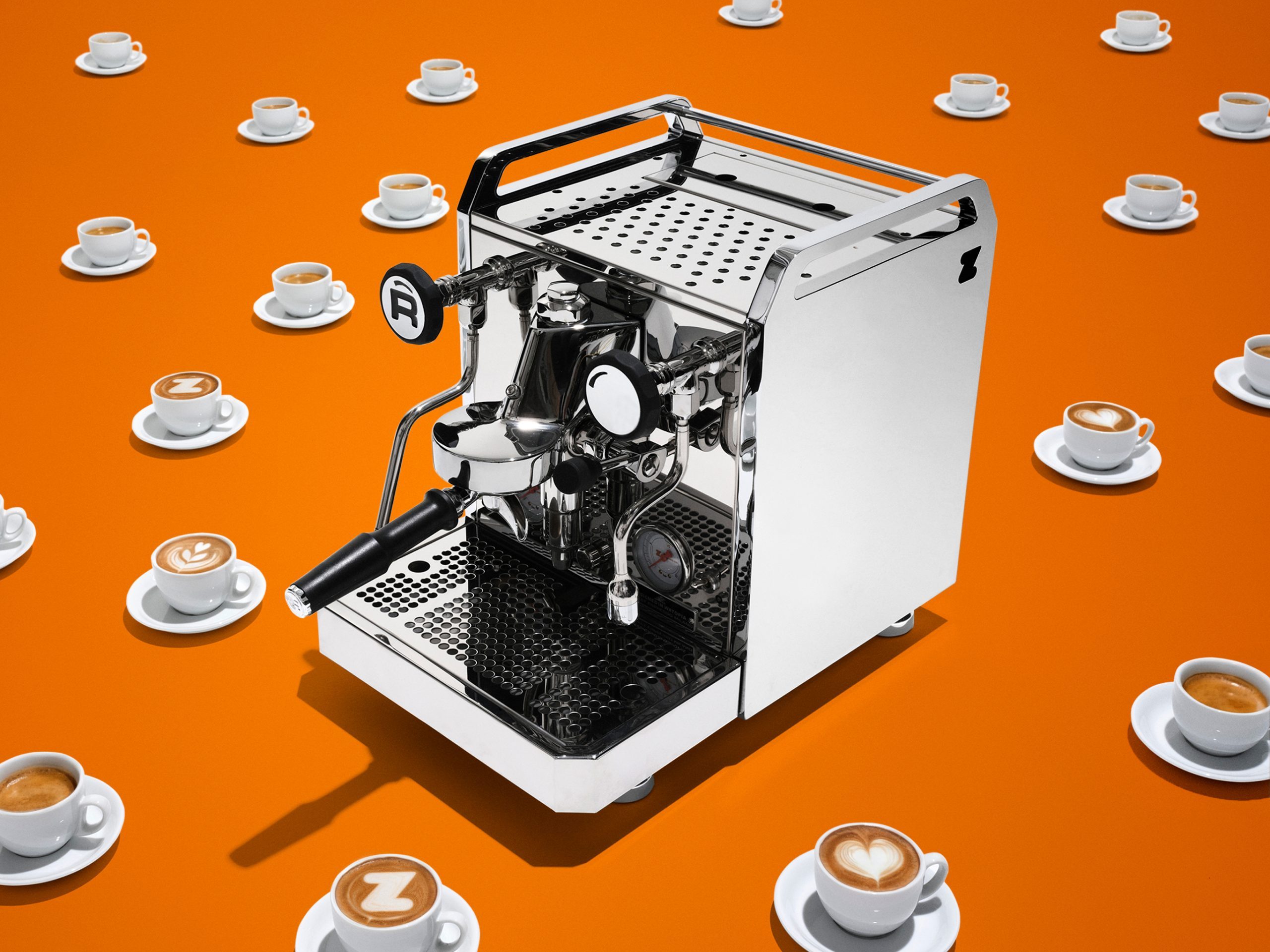The Zwift x Rocket Espresso Mozzafiato Fast coffee machine.