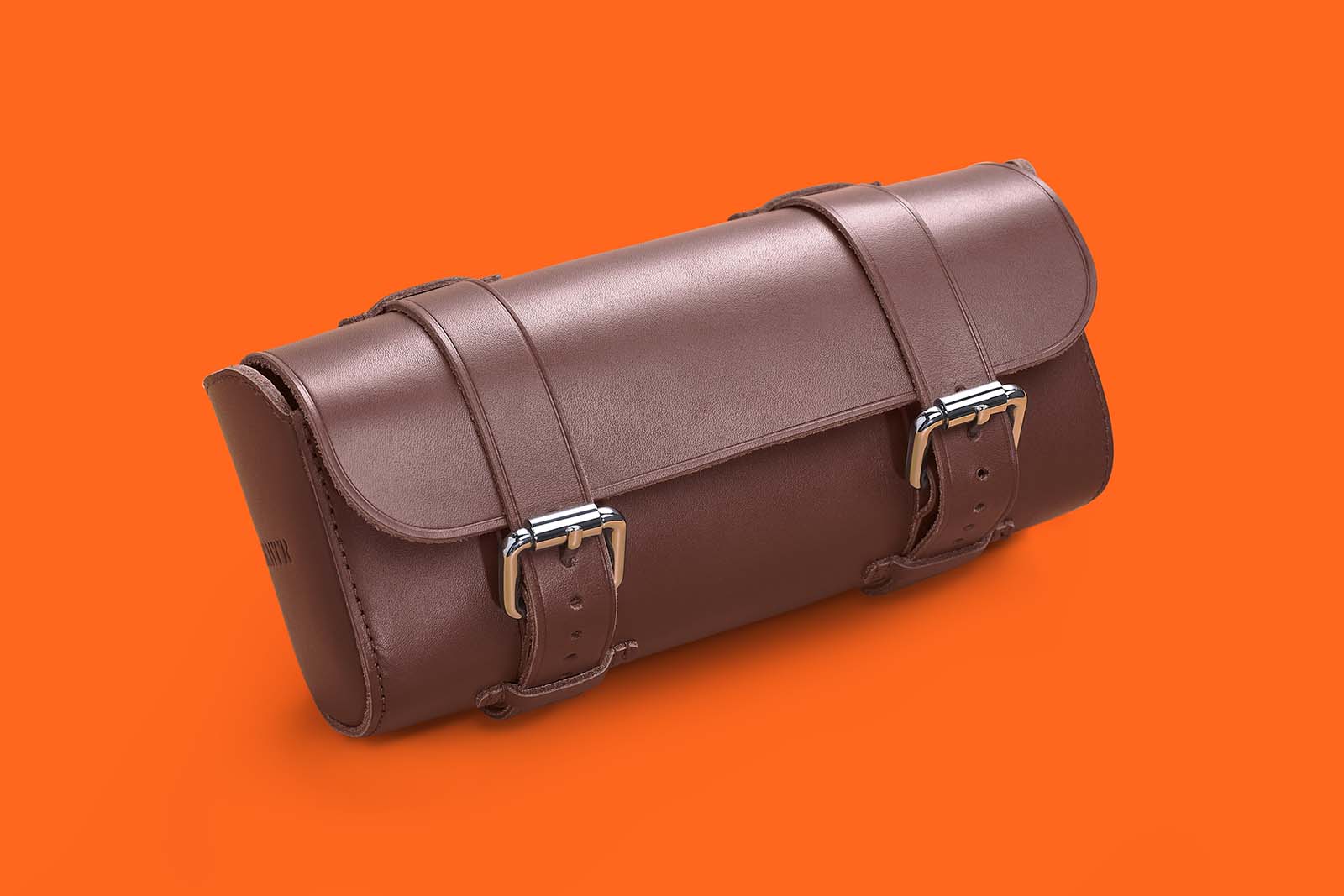 Zwift x Bravur leather cycling bag.