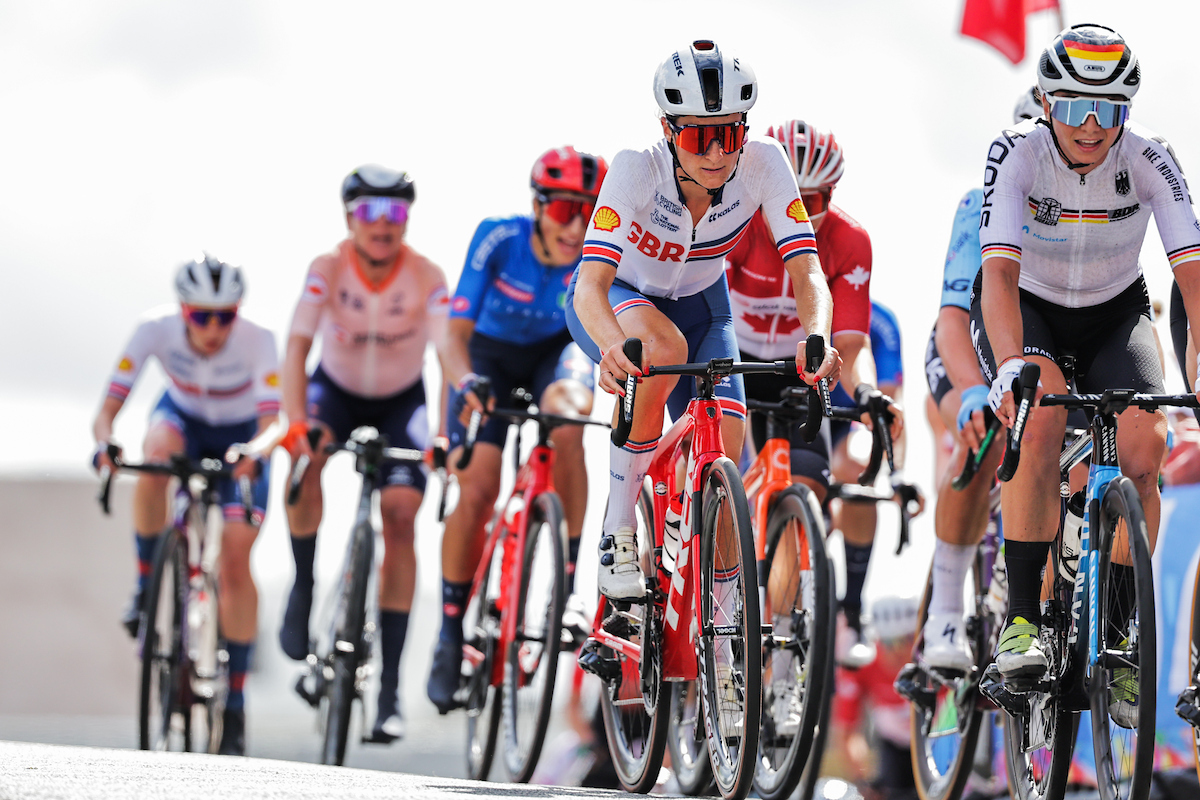 Lizzie Deignan racing for Team GB.