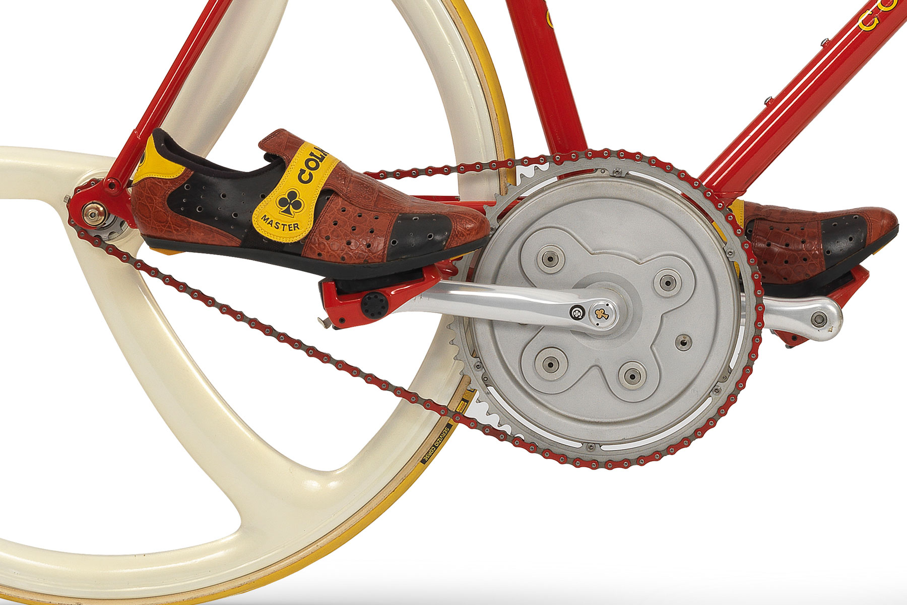Desmodromic chainset