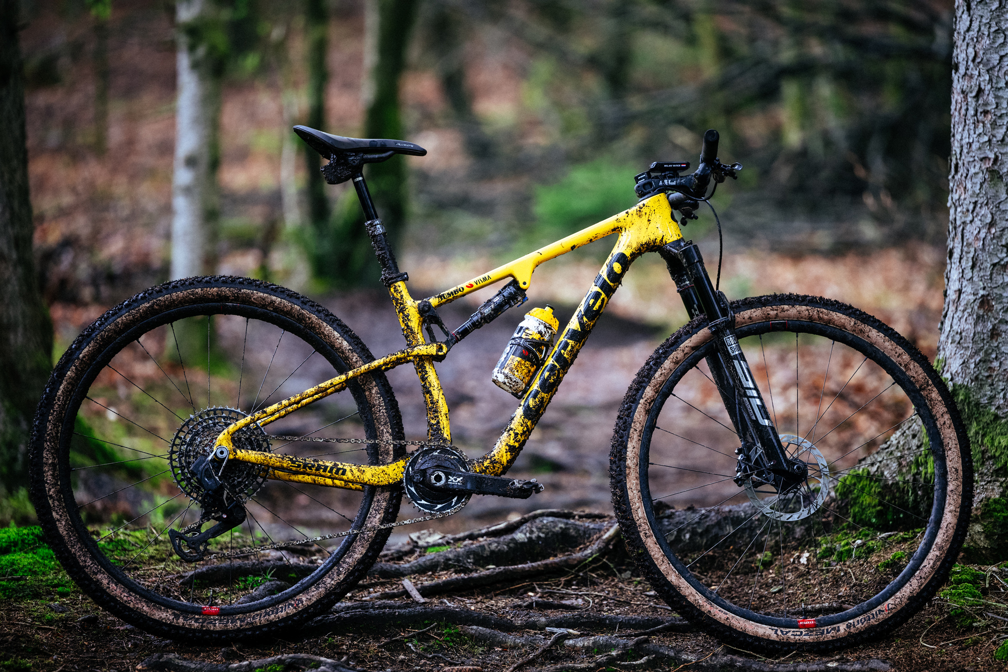 Cevélo ZFS-5 covered in mud.