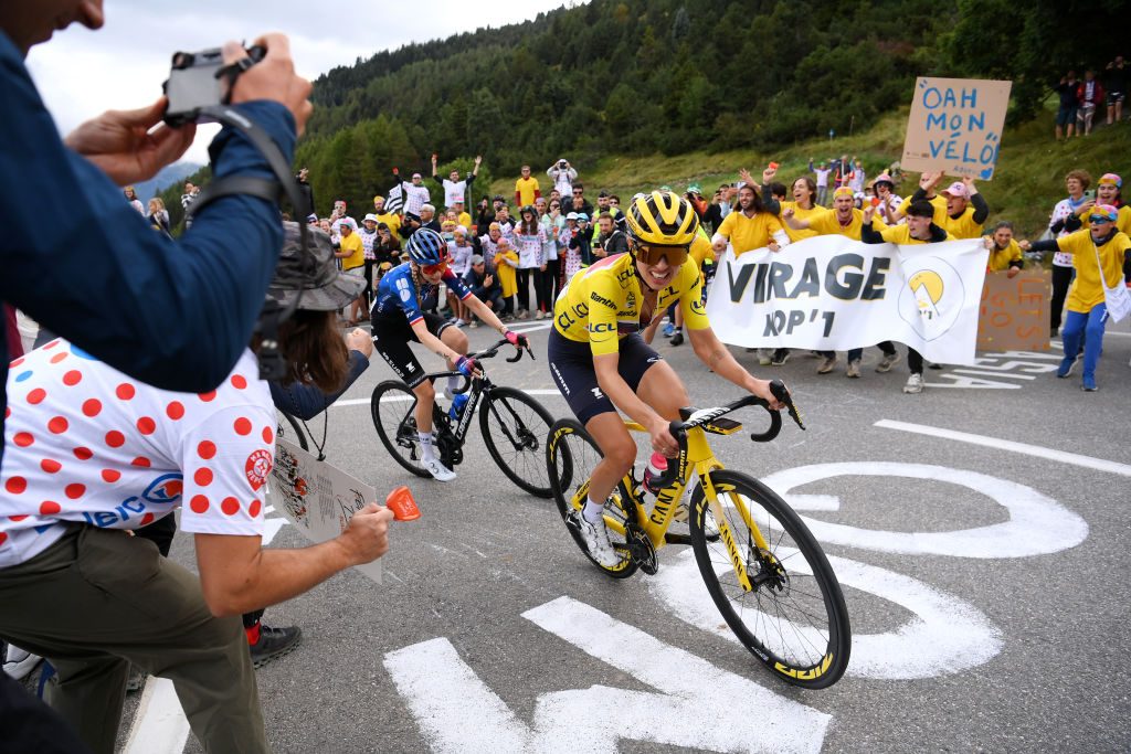 ALPE D'HUEZ, FRANCE - AUGUST 18: (L-R) Evita Muzic of France and Team FDJ - SUEZ and Katarzyna Niewiadoma of Poland and Team Canyon//SRAM Racing - Yellow Leader Jersey compete in the chase group during the 3rd Tour de France Femmes 2024, Stage 8 a 149.9km stage from Le Grand-Bornand to Alpe d'Huez 1828m / #UCIWWT / on August 18, 2024 in Alpe d'Huez, France. (Photo by Alex Broadway/Getty Images)