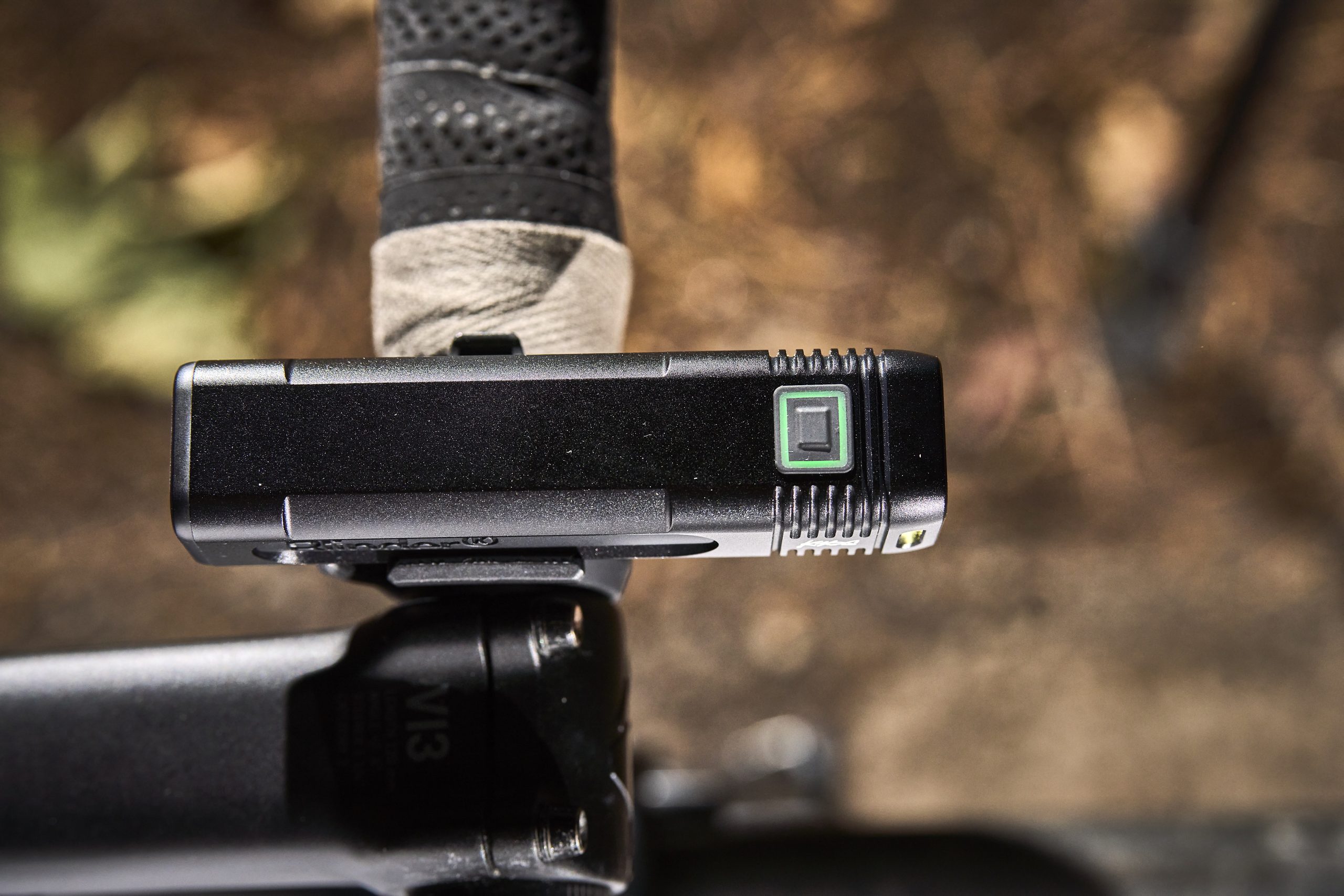 Knog Blinder Pro 700 front light