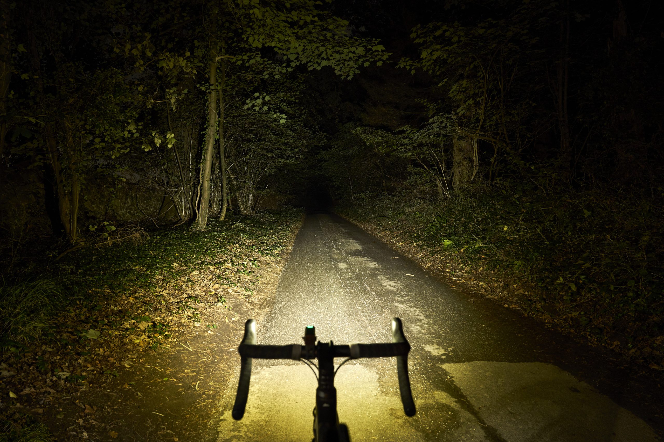 Knog Blinder Pro 700 front light