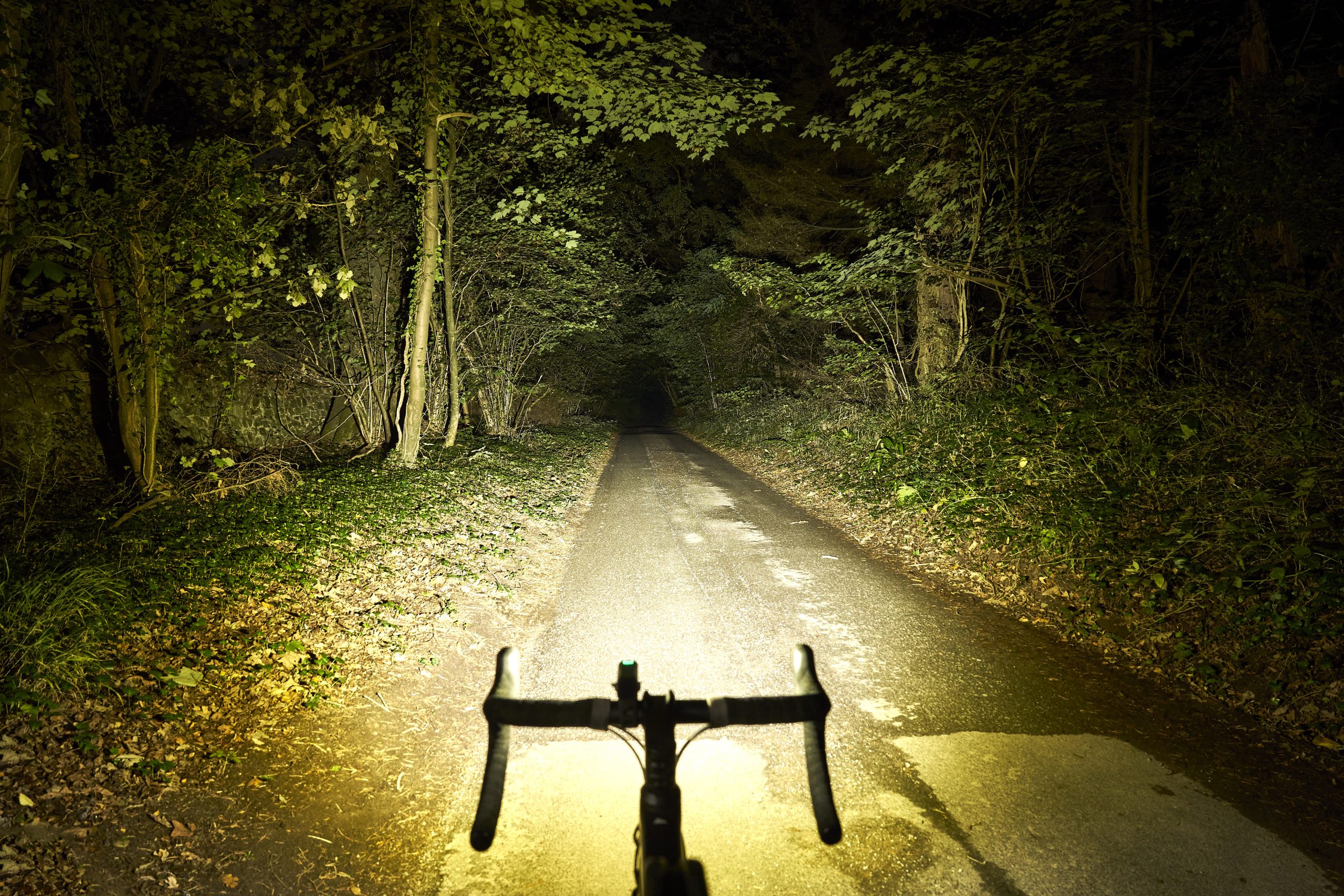 Knog Blinder Pro 700 front light