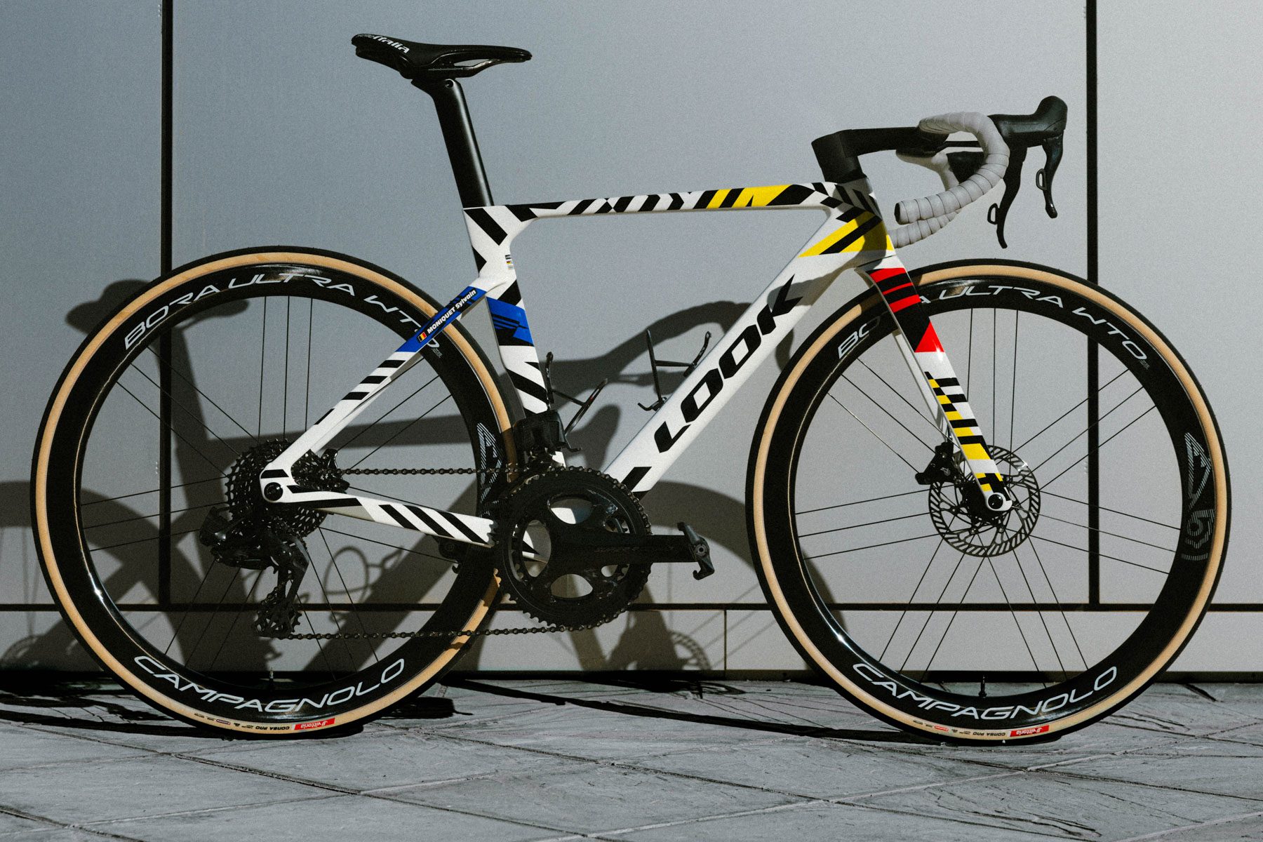New Look 795 Blade RS comes with 350 ways to fit you better