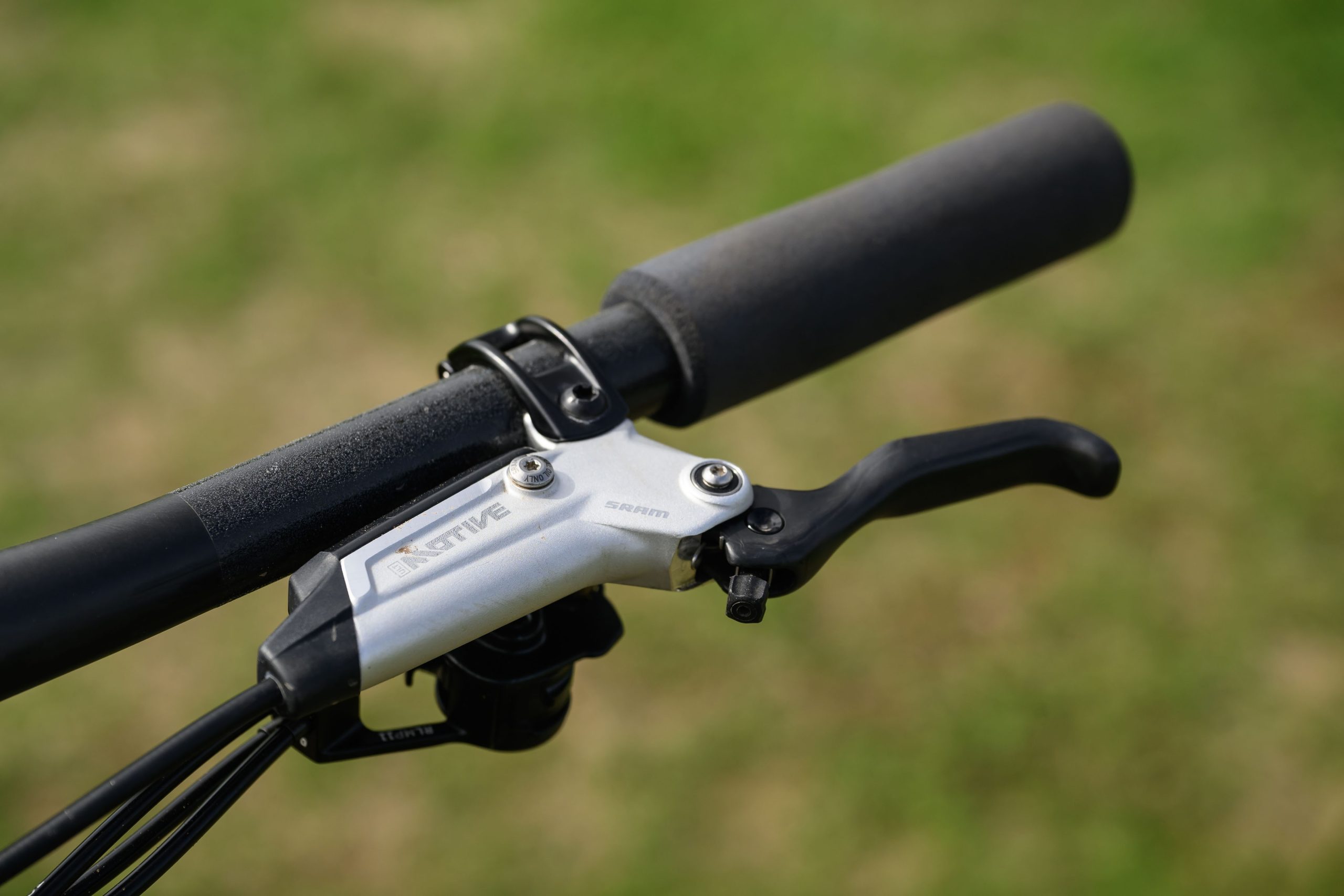 Orbea Oiz M LTD brakes.
