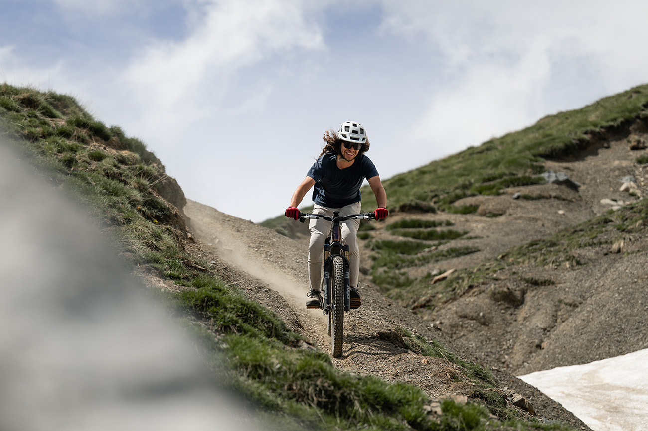 Orbea Wild LT M-LTD RS on mountain trail