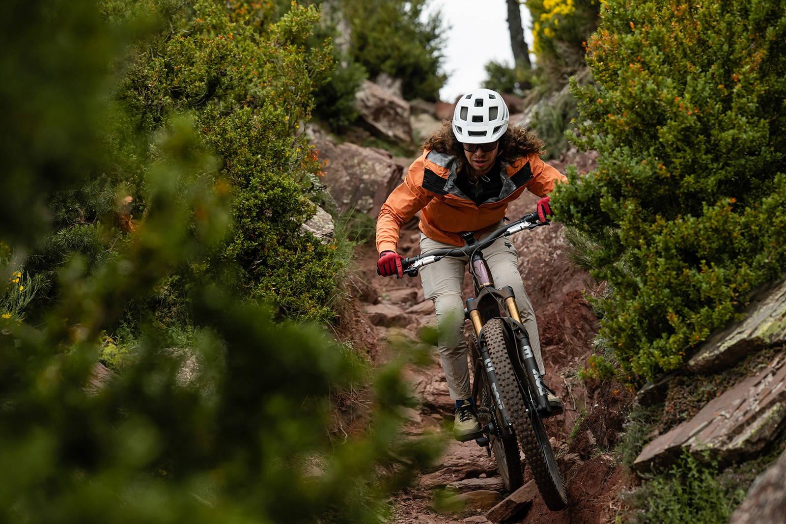 Orbea Wild LT M-LTD RS in rocky gully