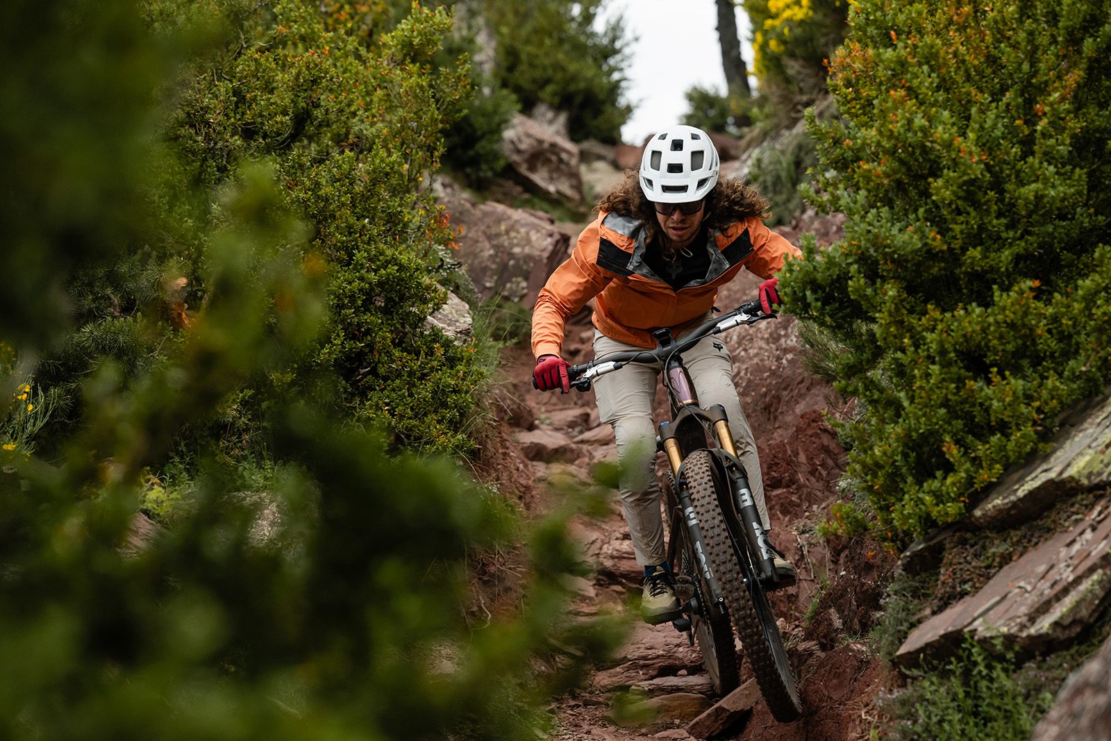 Orbea Wild LT M-LTD RS in rocky gully