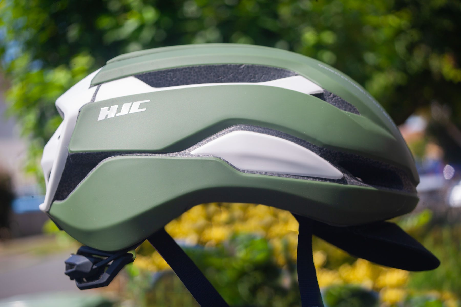 hjc bellus helmet 2 SPORTS EUROPE HJC Bellus Cycling Helmet The Bellus cycling helmet is part of the new HJC collection Technical Specifications HJC Bellus helmet LordGun online