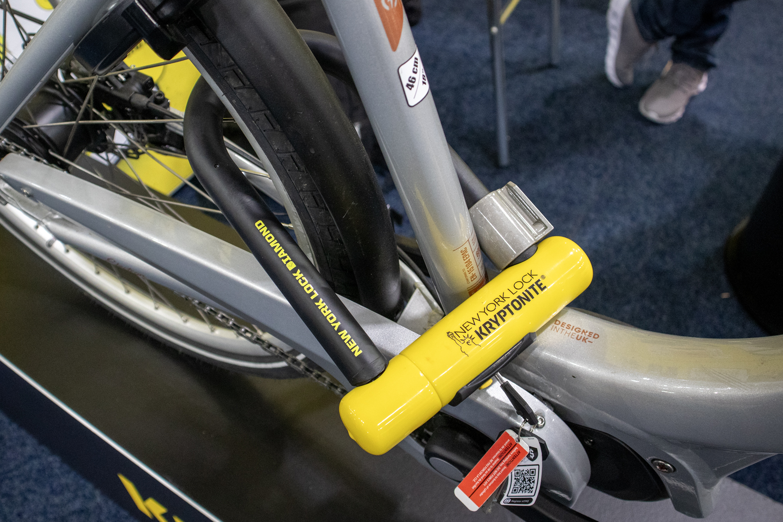 Kryptonite New York Diamond Bike Lock on bike.