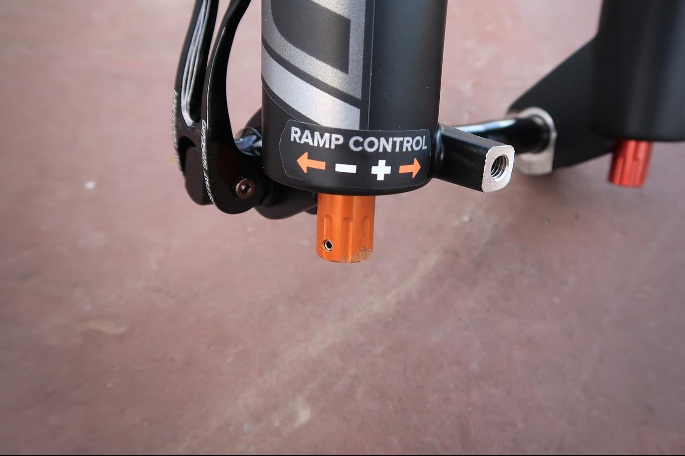 mrp-ribbon-coil-3-1512001382689-1qexgn53m6w35-dc60a74 MRP's Ramp Control system could give the Ribbon Coil an edge on other coil forks