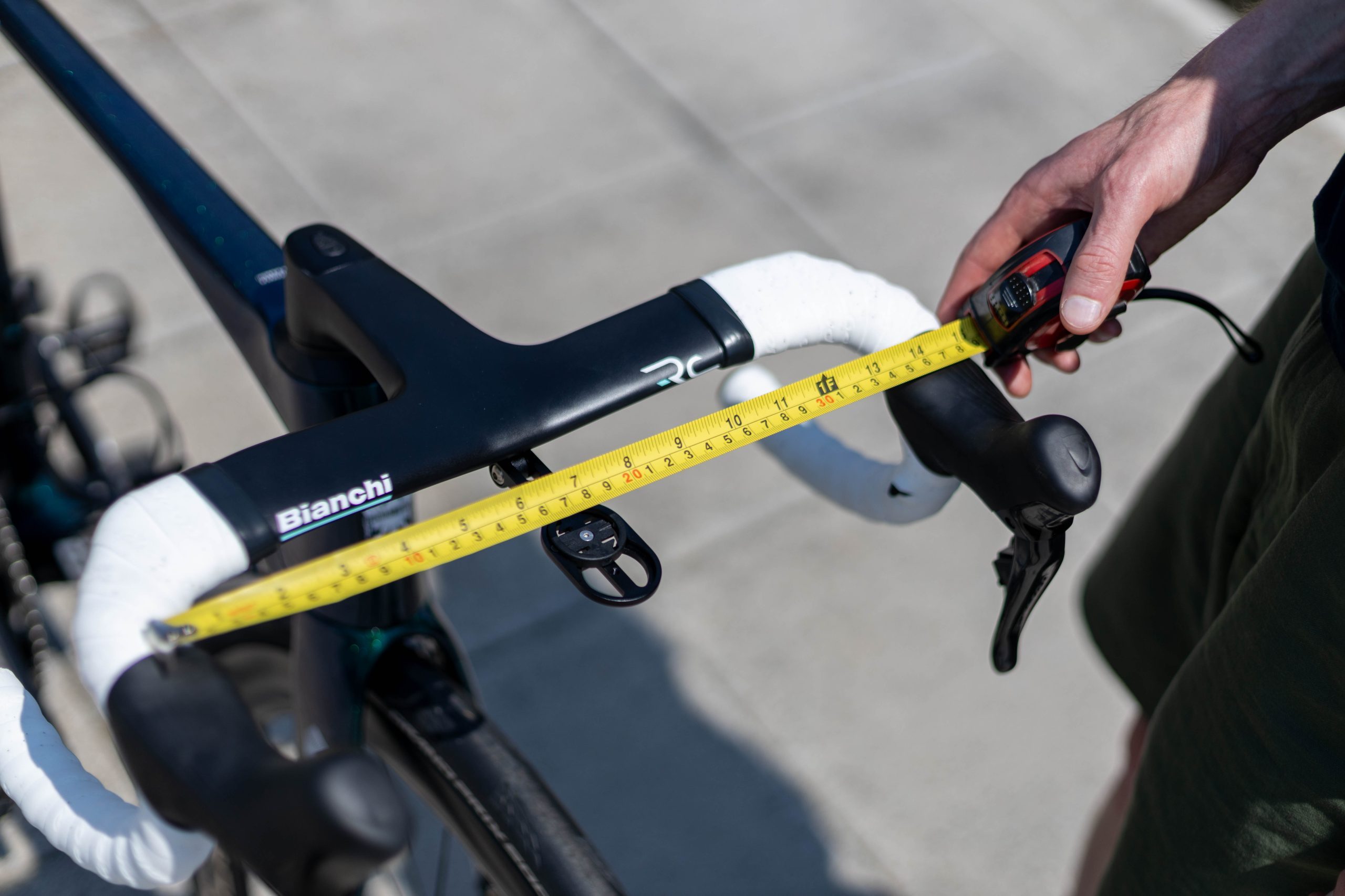 Measuring tape showing handlebar width.