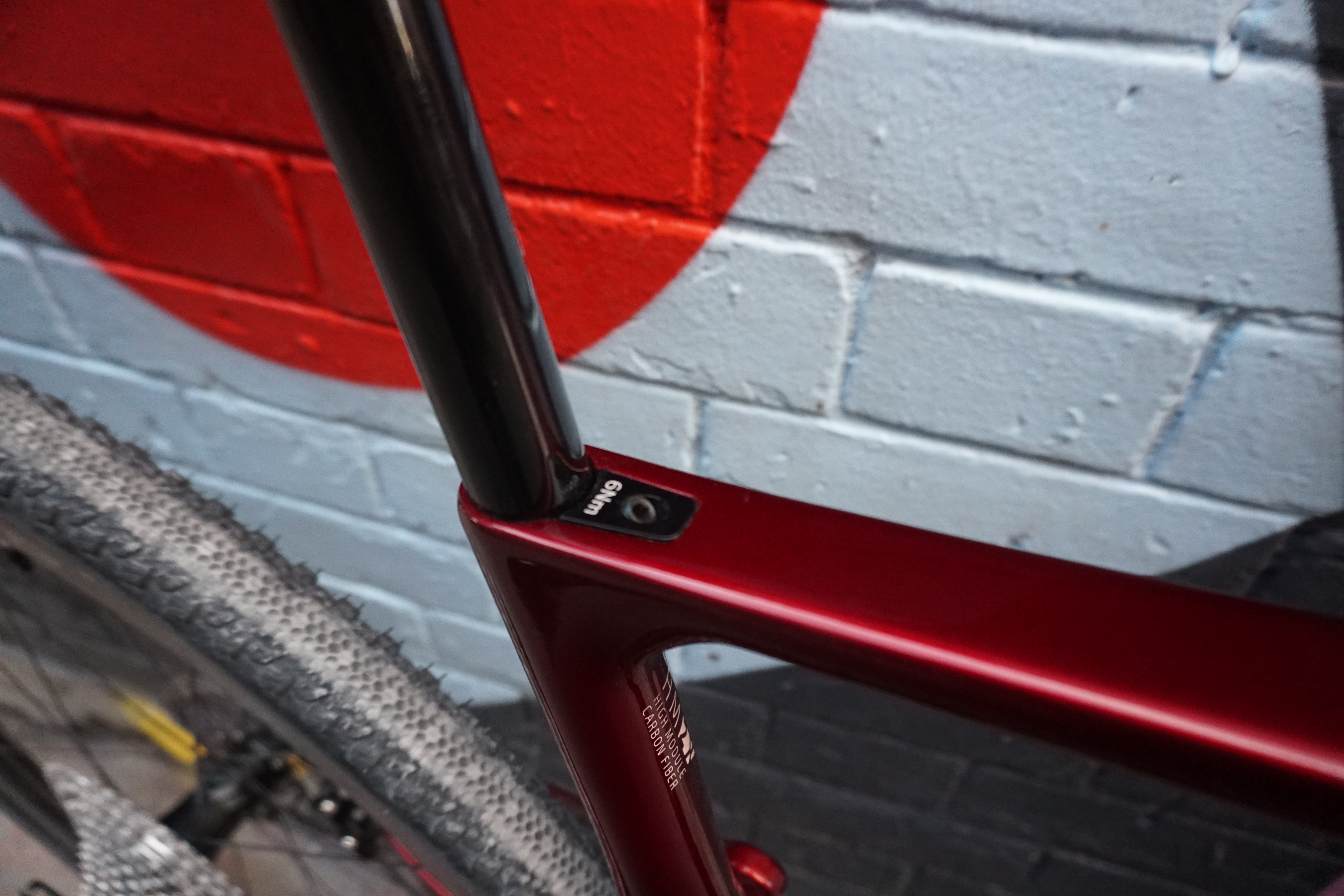 Berria Belader Allroad LTD against a graffiti background