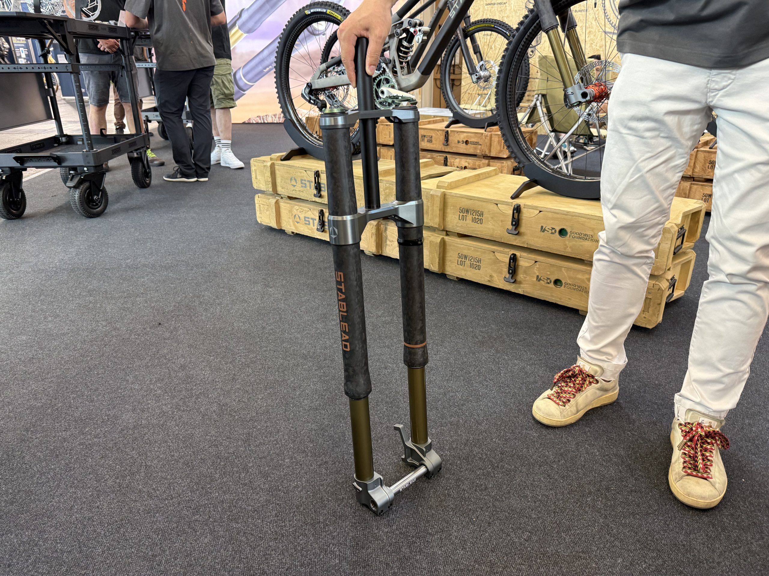 Stablead front suspension fork