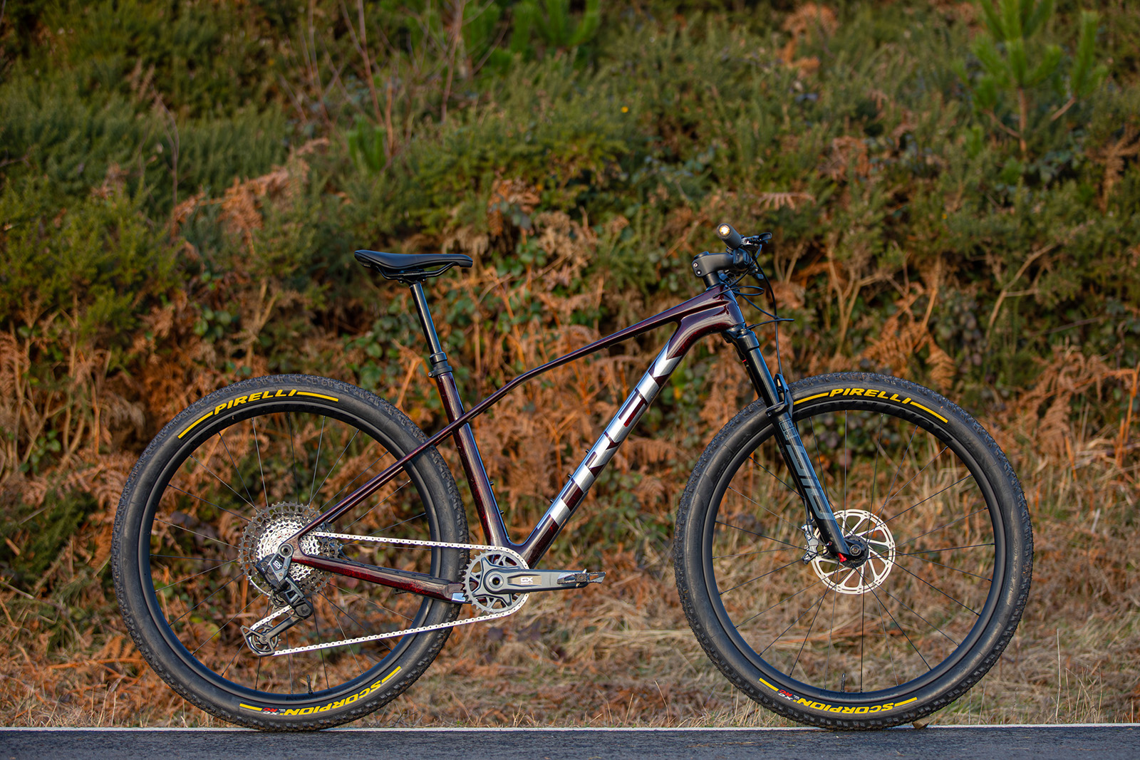 Pack shot of the Trek Procaliber 9.7 AXS Gen 3 hardtail mountain bike