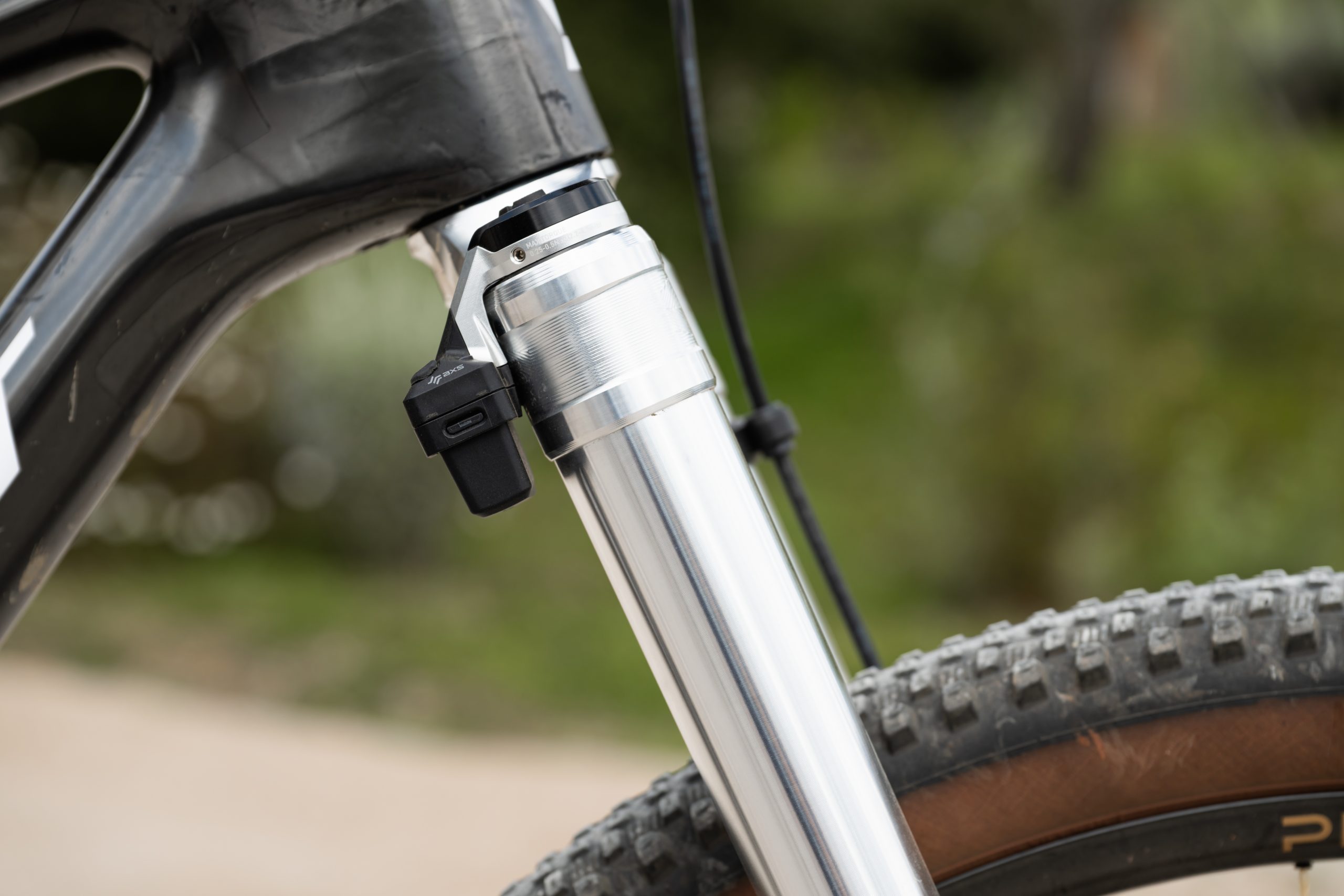 Dangerholm's Scott Spark RC Intend fork with Flight Attendant