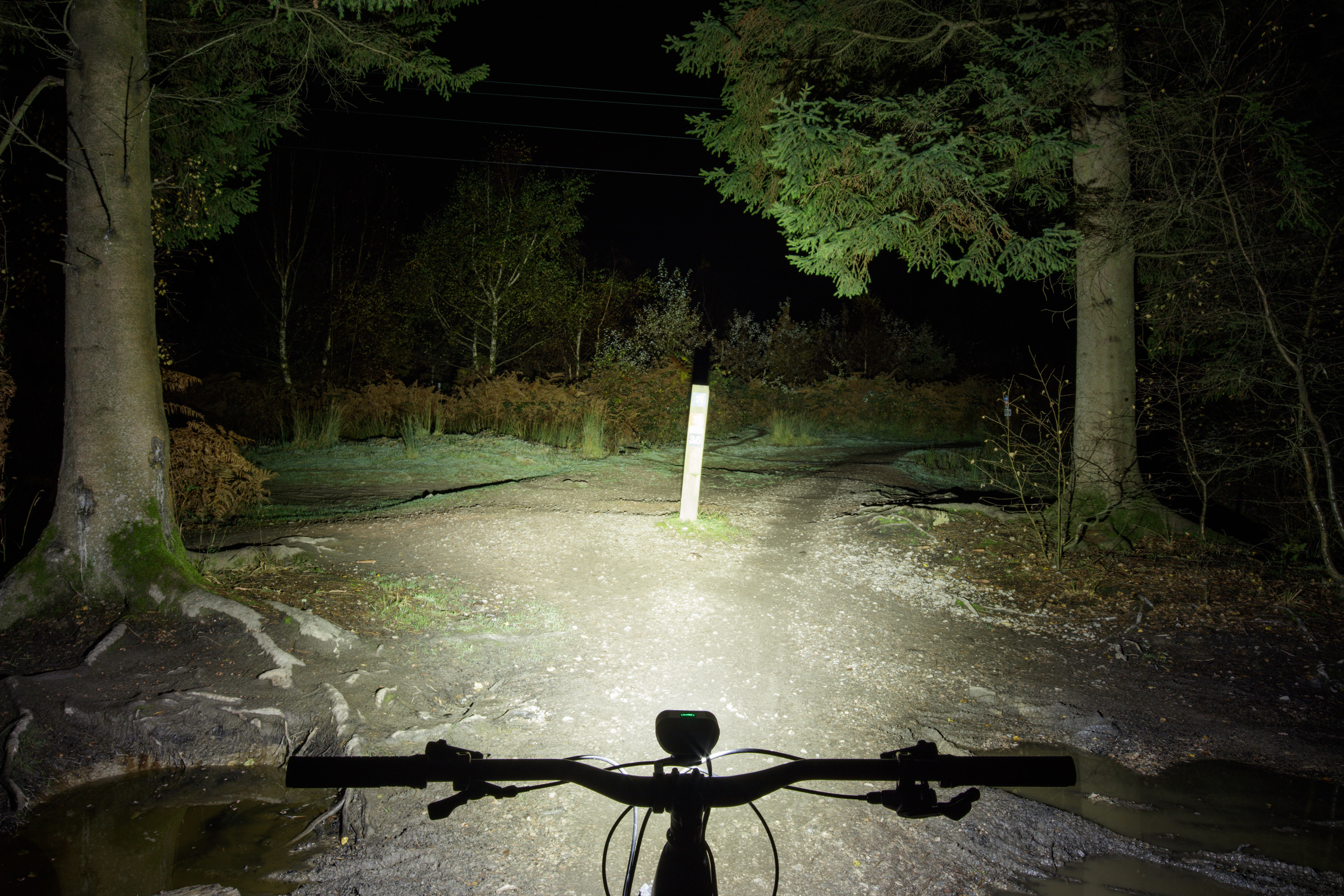 Magicshine Monteer 6500 bicycle light beam pattern