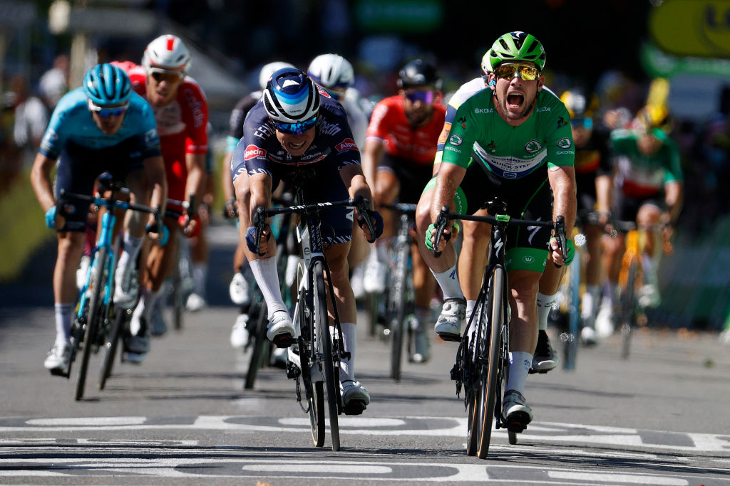 CARCASSONNE, FRANCE - JULY 09: Jasper Philipsen of Belgium and Team Alpecin-Fenix & Mark Cavendish of The United Kingdom and Team Deceuninck - Quick-Step Green Points Jersey sprint at arrival during the 108th Tour de France 2021, Stage 13 a 219,9km stage from Nîmes to Carcassonne / @LeTour / #TDF2021 / on July 09, 2021 in Carcassonne, France. (Photo by Chris Graythen/Getty Images)