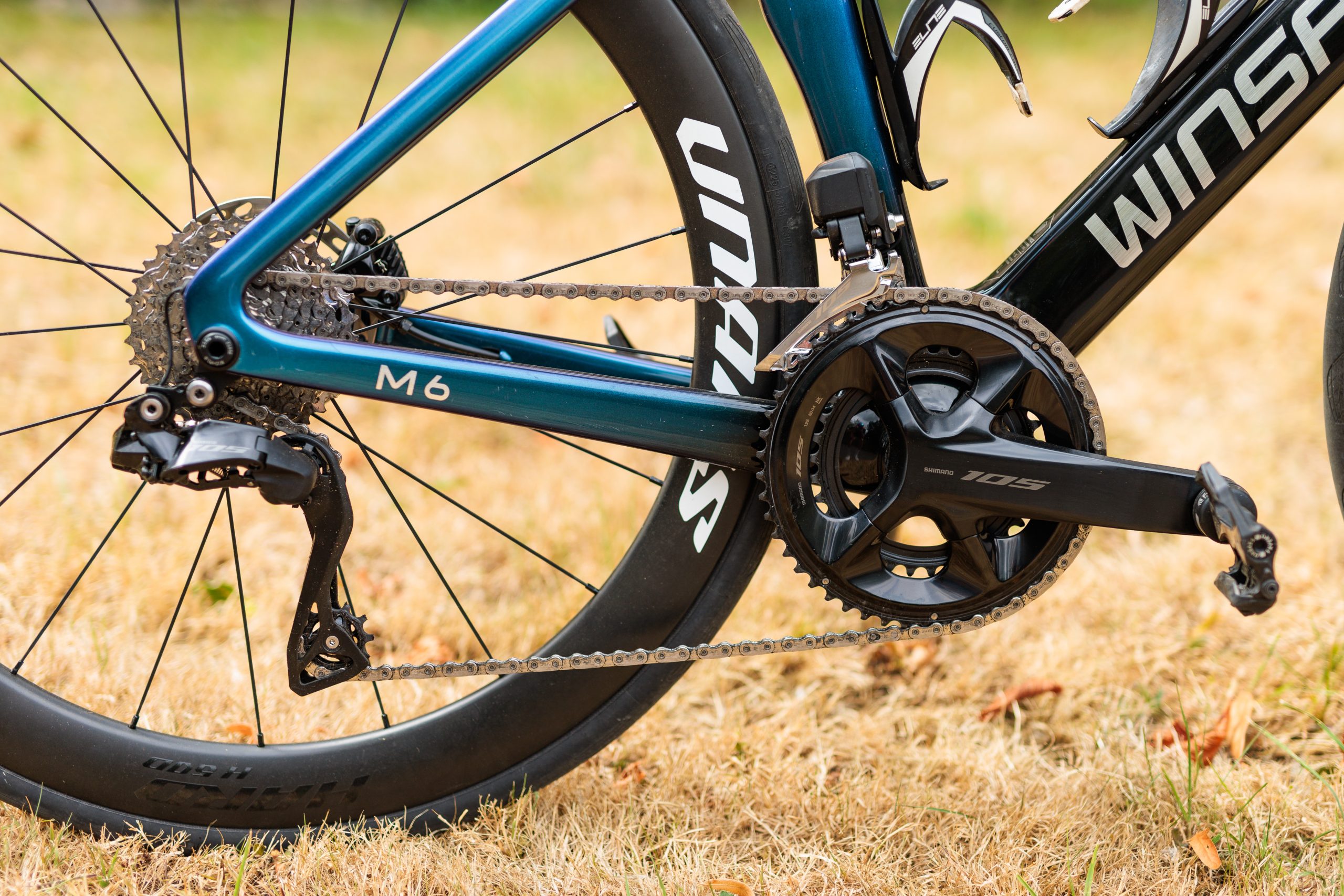 Shimano 105 Di2 R7100 groupset on Winspace M6 Aero