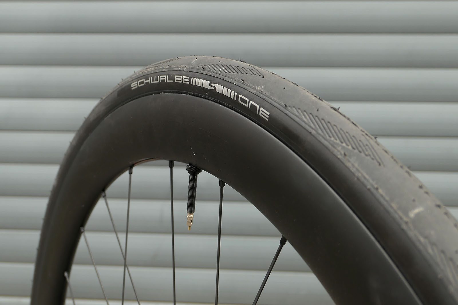 Schwalbe One TLE road tyre