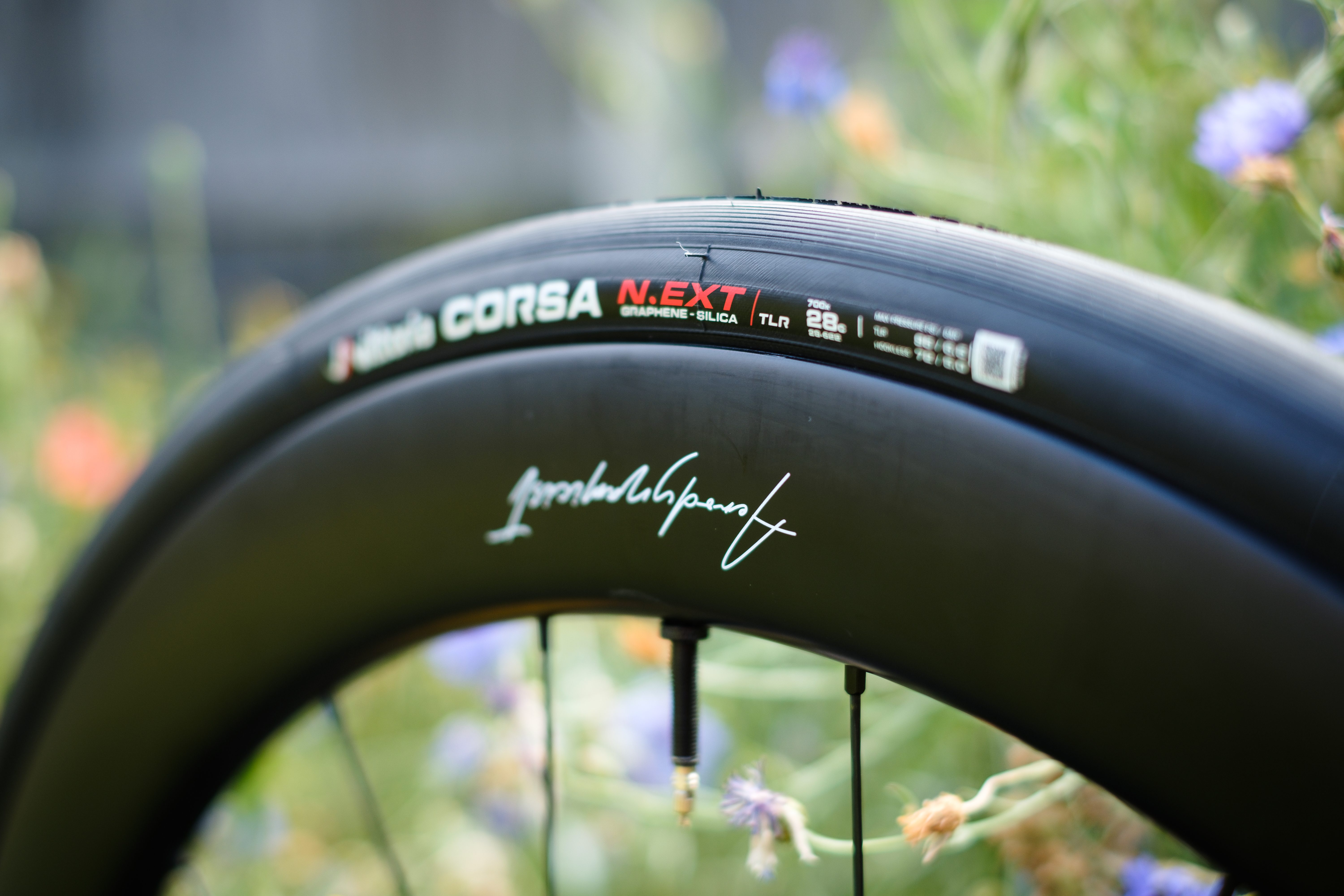Vittoria Corsa N.EXT TLR