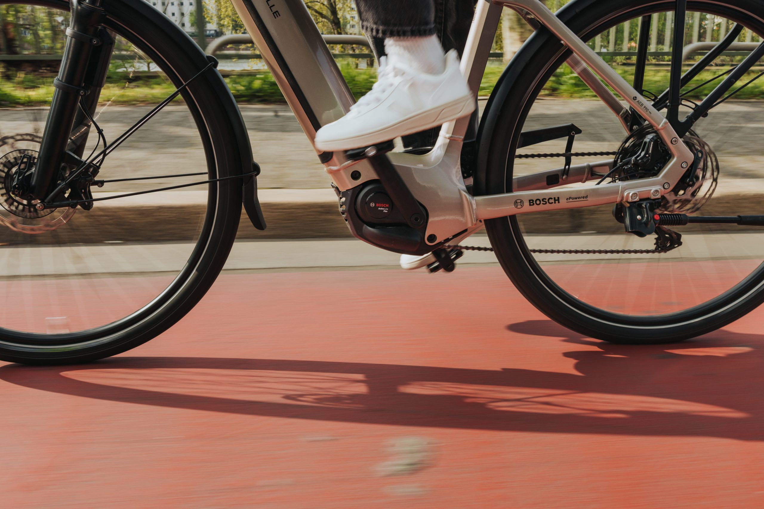 Bosch Active Line Plus motor fitter in ebike.