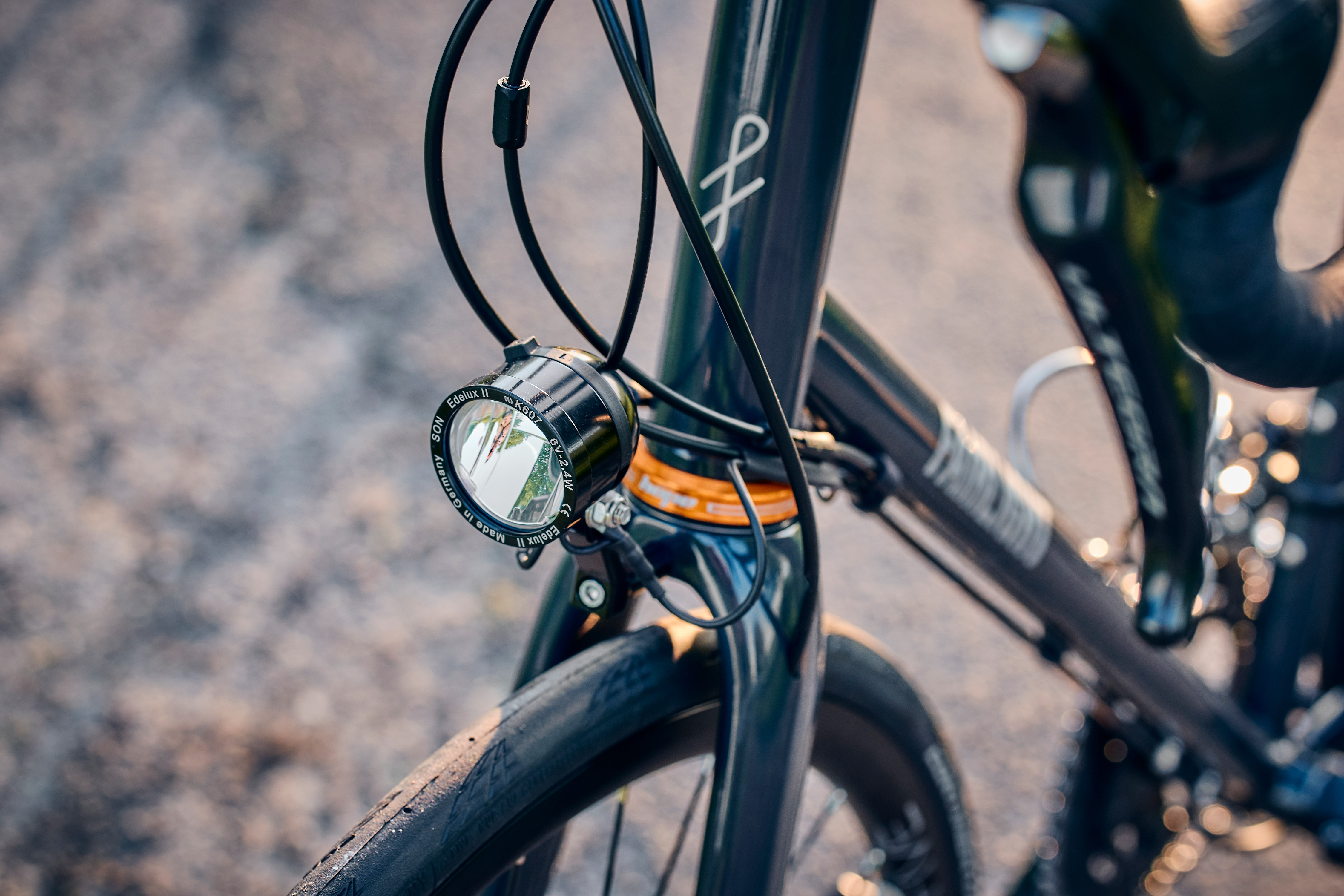 SON Edelux II dynamo headlight on Fairlight Strael SON Edelux II dynamo headlight on Fairlight Strael