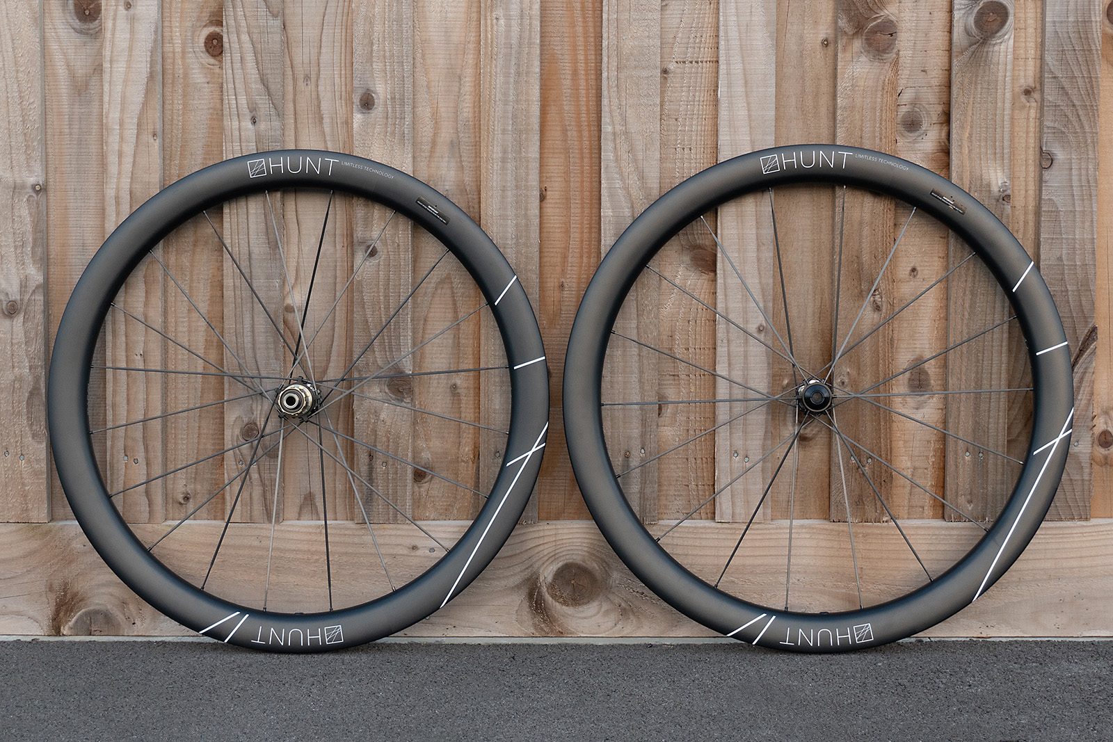 Hunt 48 Limitless UD Carbon Spoke Disc wheelset - 01 Hunt 48 Limitless UD Carbon Spoke Disc wheelset