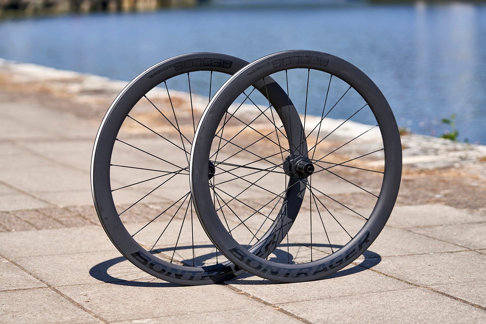Bontrager Aeolus Elite 50 wheelset for road bikes