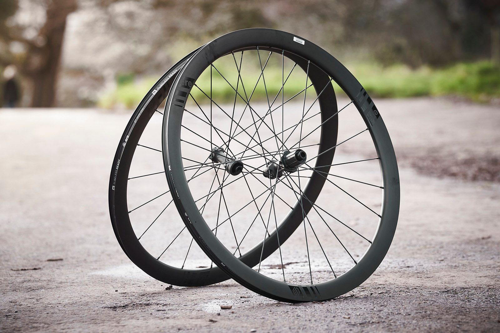 Ere Research Explorator GCR40 road bike wheelset