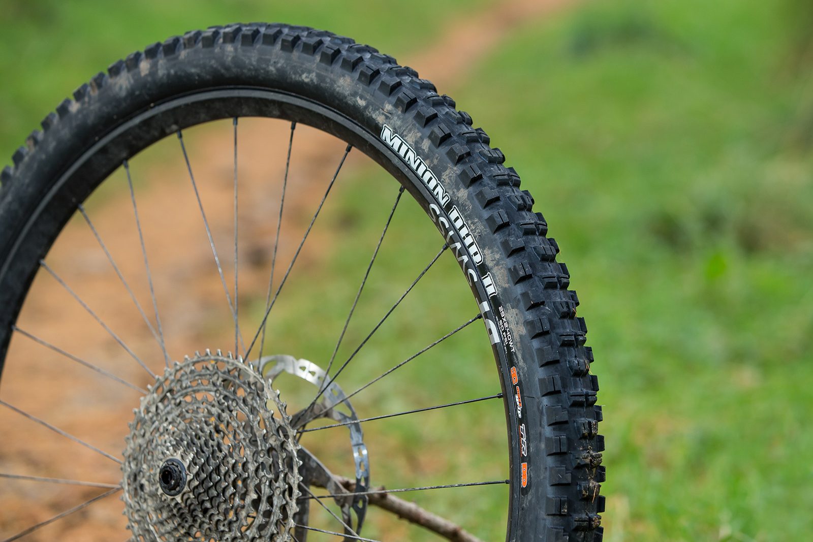 Maxxis Minion DHR II 3C MaxxGrip DD WT mountain bike tyre