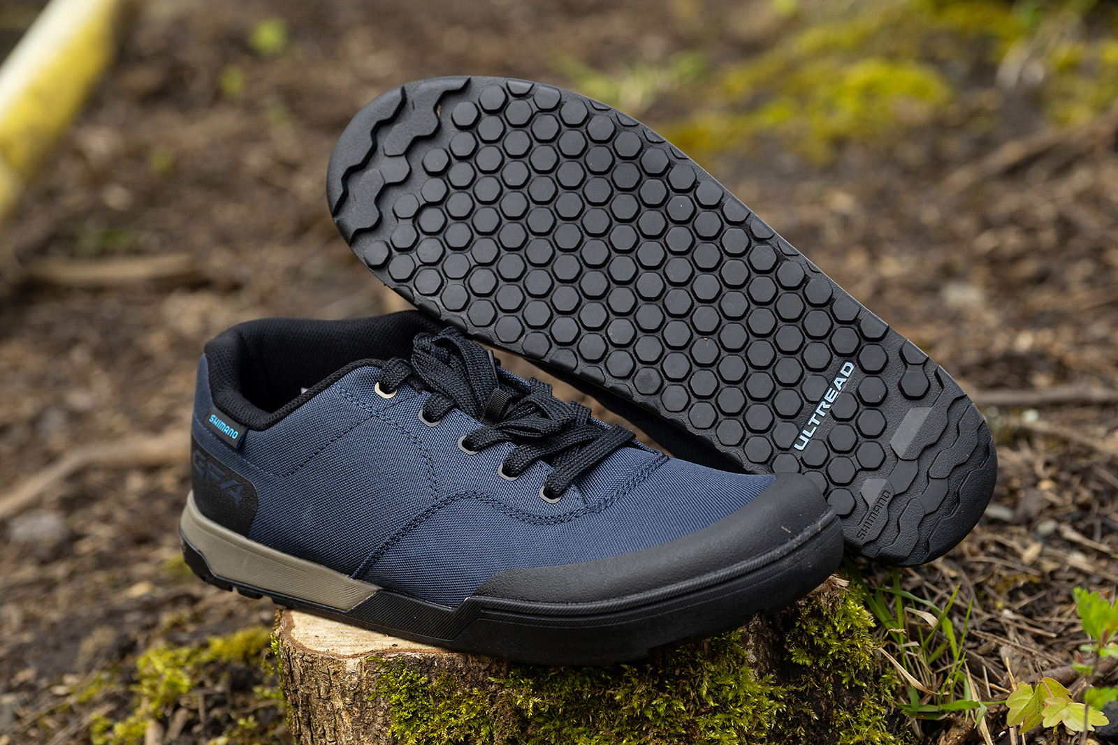Shimano GF400 mountain bike shoes