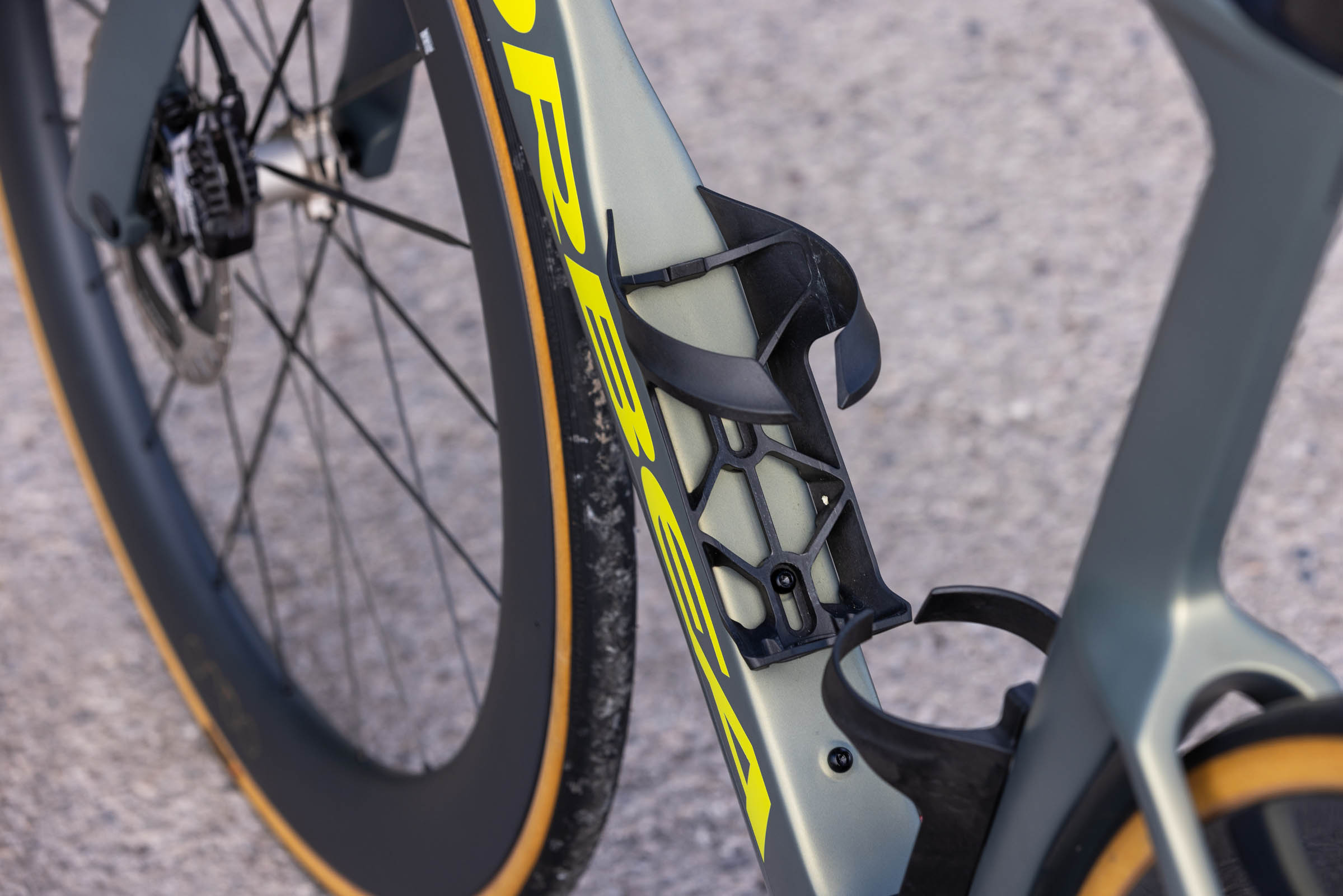 Orbea Orca Aero bottle cages