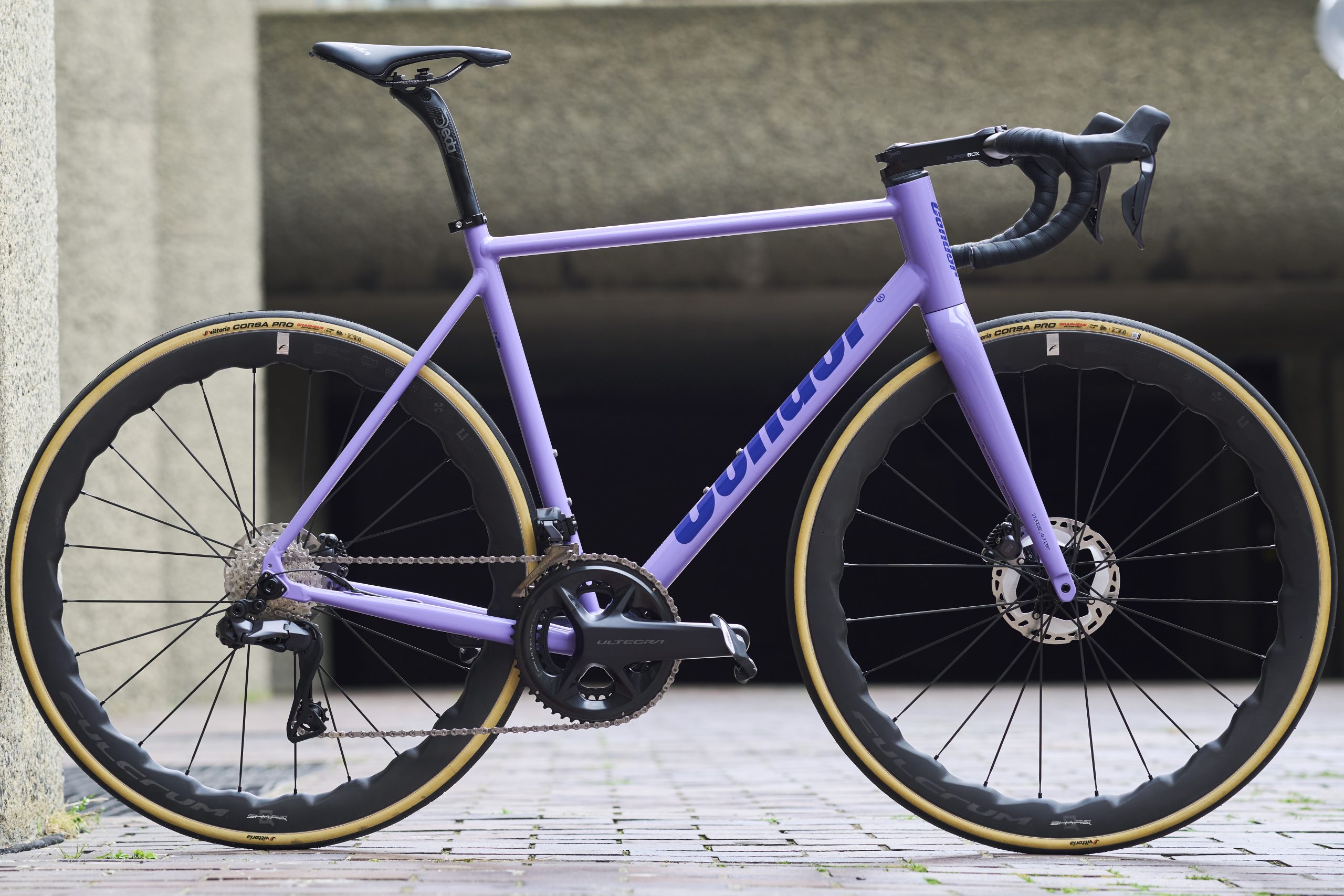 Condor Italia RC Ltd aluminium road bike with Fulcrum wheels and Shimano Ultegra grupset.